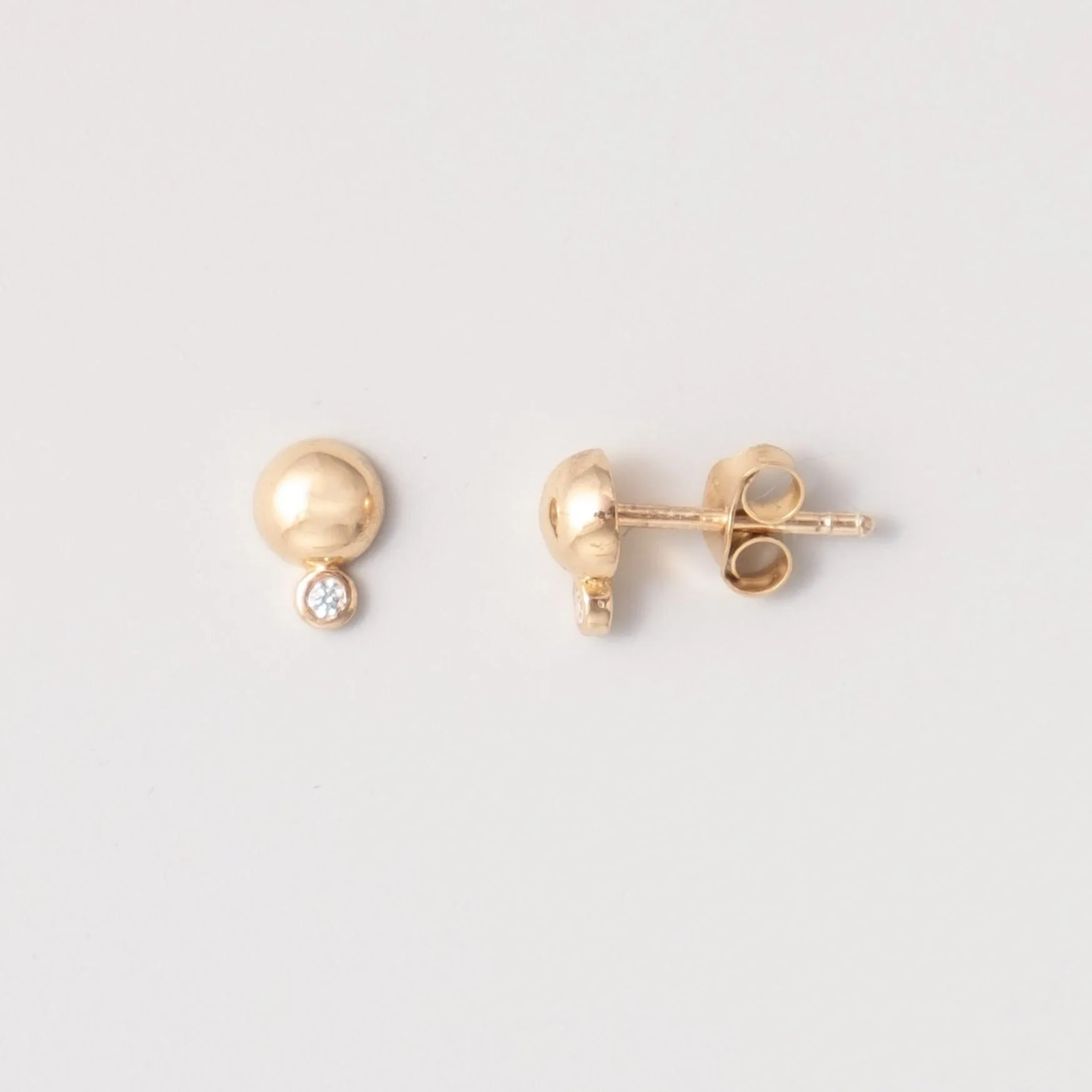 Bubble Diamond Stud Solid Gold sold by Ivalo.com
