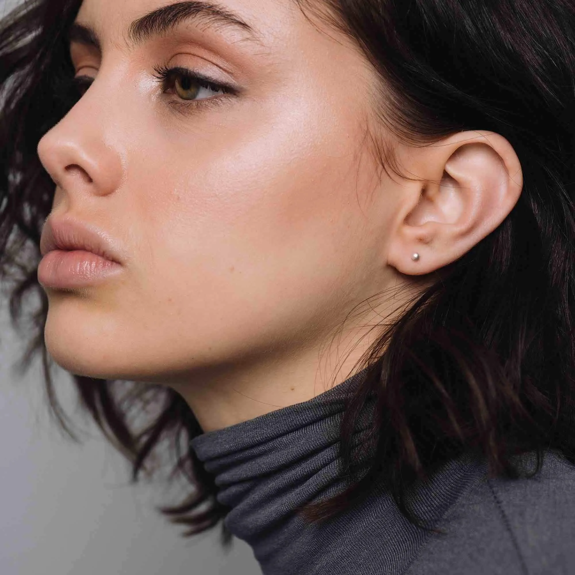 Satin Ball Stud Earrings sold by Ivalo.com product image thumbnail 2