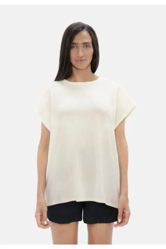 Muscat Bold Shoulder T-Shirt White sold by Ivalo.com