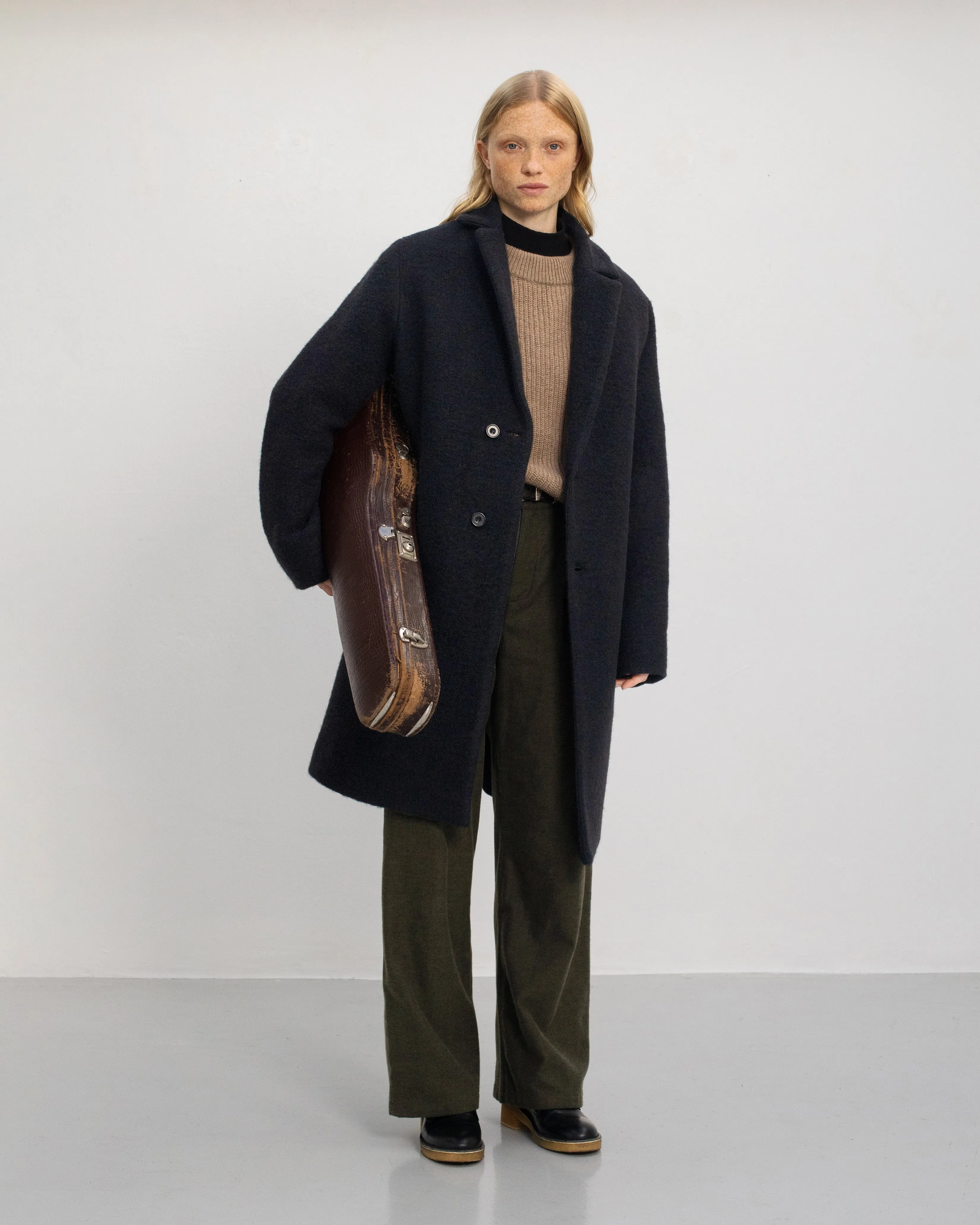 Formal Unisex Wool-Blend Coat Black sold by Ivalo.com product image thumbnail 3