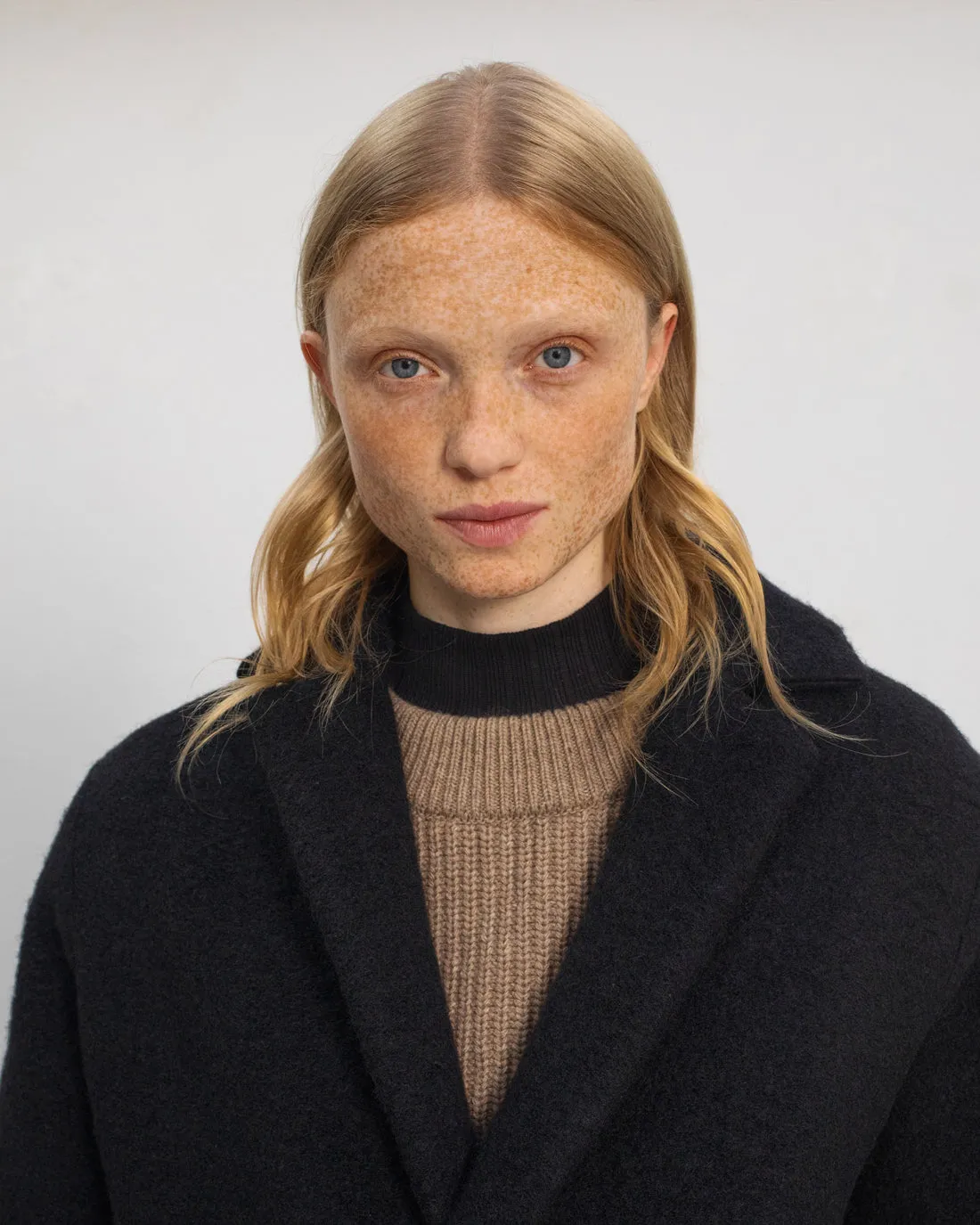 Formal Unisex Wool-Blend Coat Black sold by Ivalo.com product image thumbnail 4