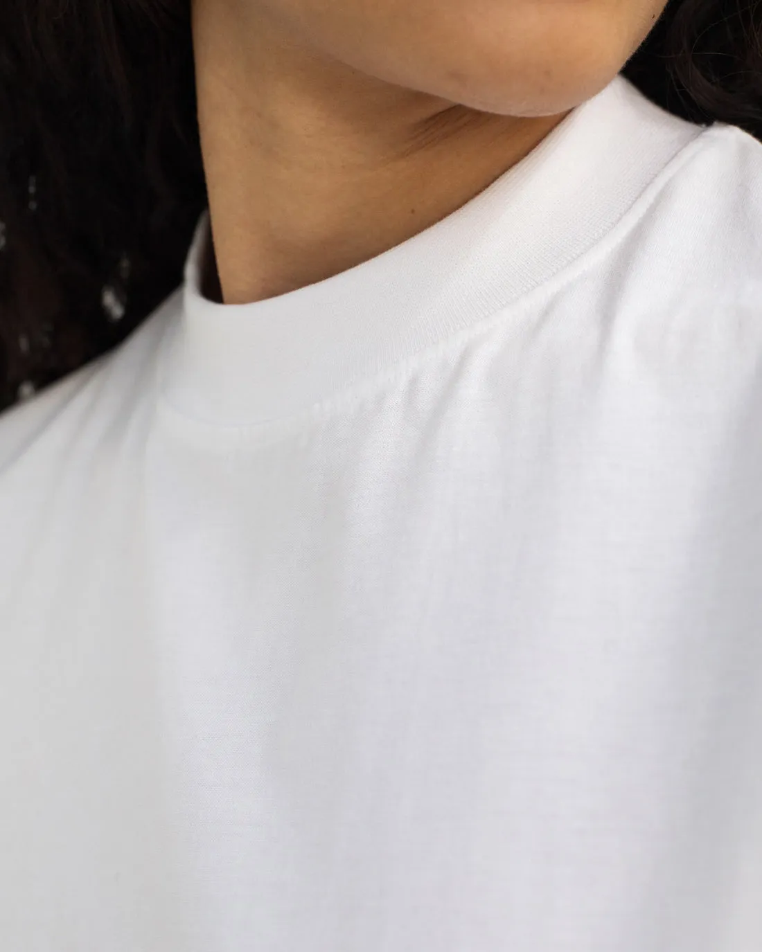 Big Collar T-Shirt Unisex White sold by Ivalo.com product image thumbnail 4