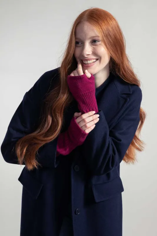 Tamara Fingerless Cashmere Gloves Pink sold by Ivalo.com