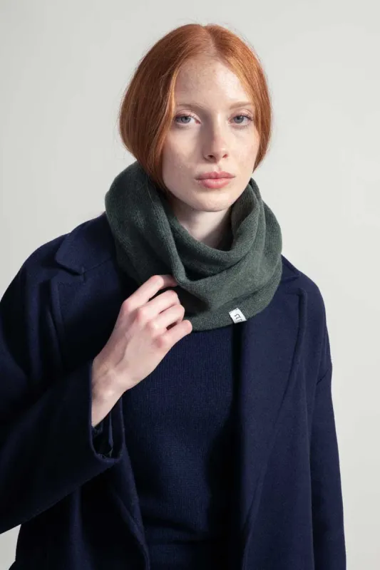 Mima Unisex Wool Neck Warmer Green sold by Ivalo.com