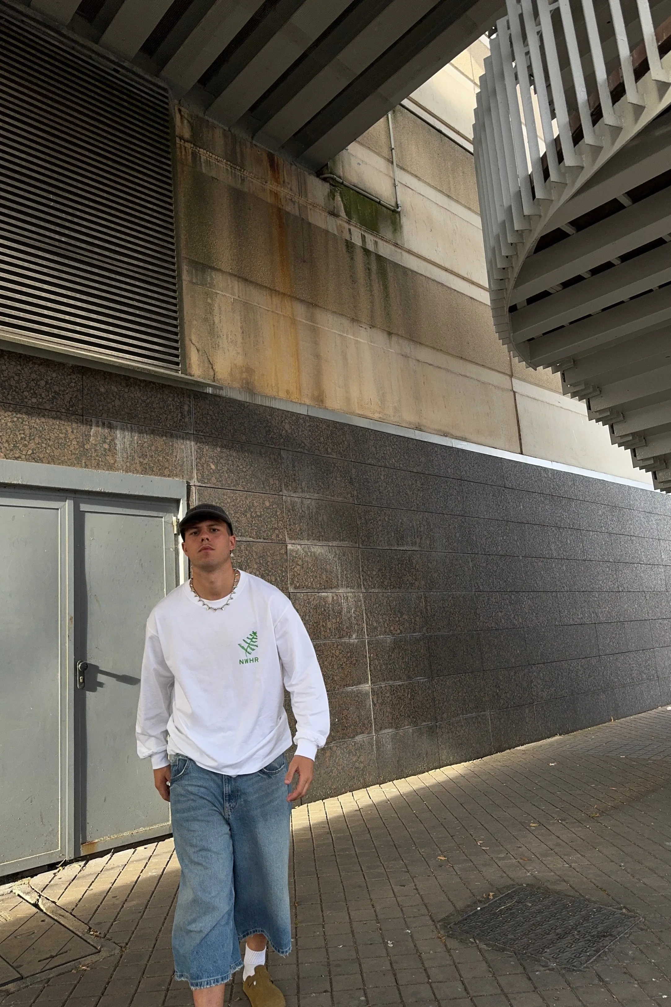 Forest Leaf T-Shirt White sold by Ivalo.com product image thumbnail 2