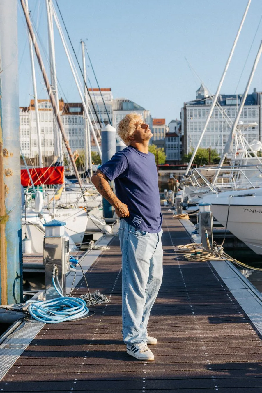 Label T-Shirt Navy sold by Ivalo.com