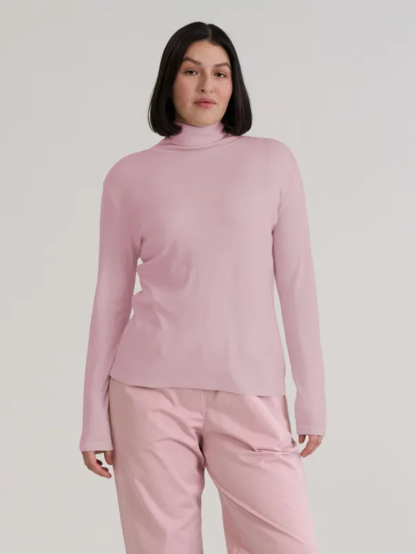 Roosa Merino Roll-Neck Misty Rose sold by Ivalo.com