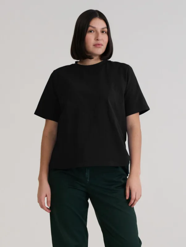 Laura T-Shirt Black sold by Ivalo.com