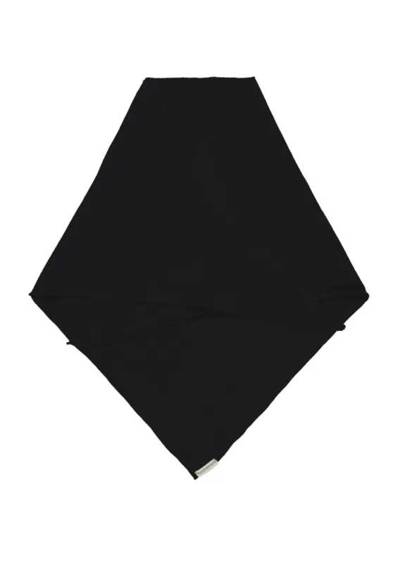 Finnö Triangle Scarf Raven Black sold by Ivalo.com
