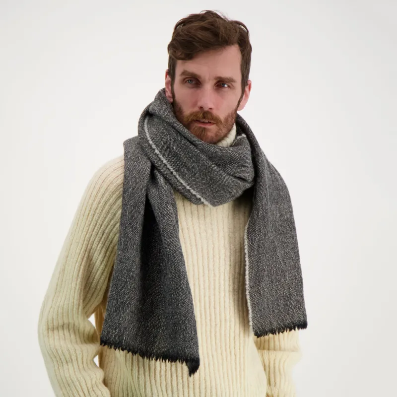 Eliel Scarf Black sold by Ivalo.com