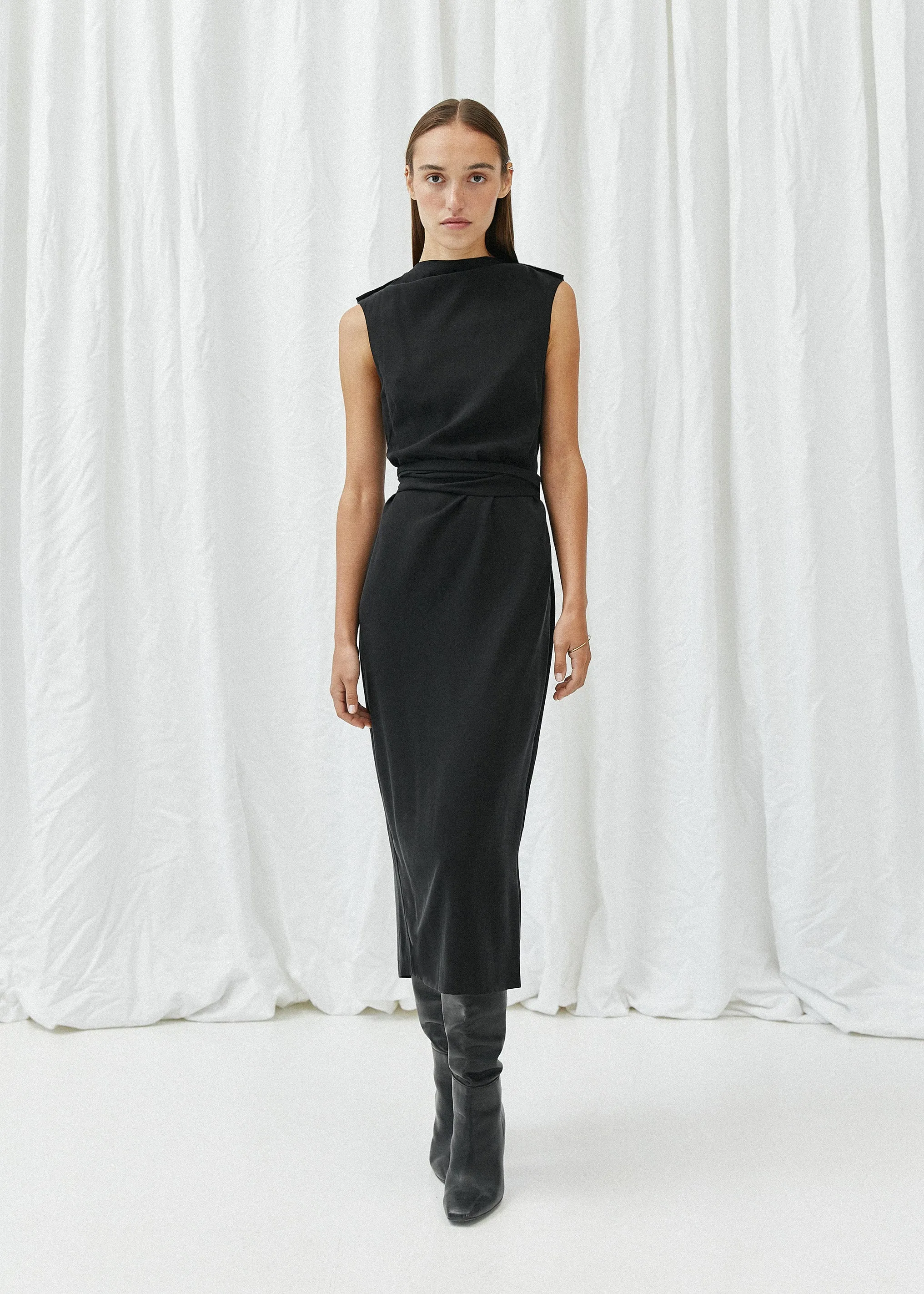 Saskia Dress Black sold by Ivalo.com