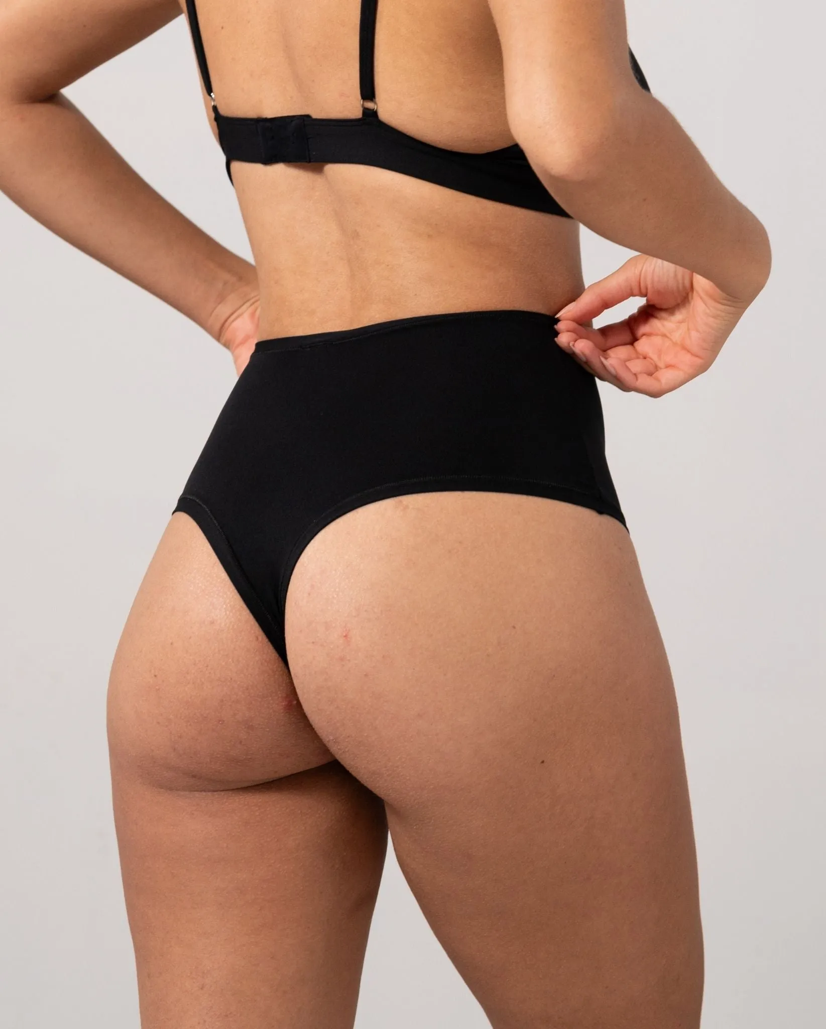 Micro Highwaist Thong 3-Pack Black & Fiery Red sold by Ivalo.com product image thumbnail 2