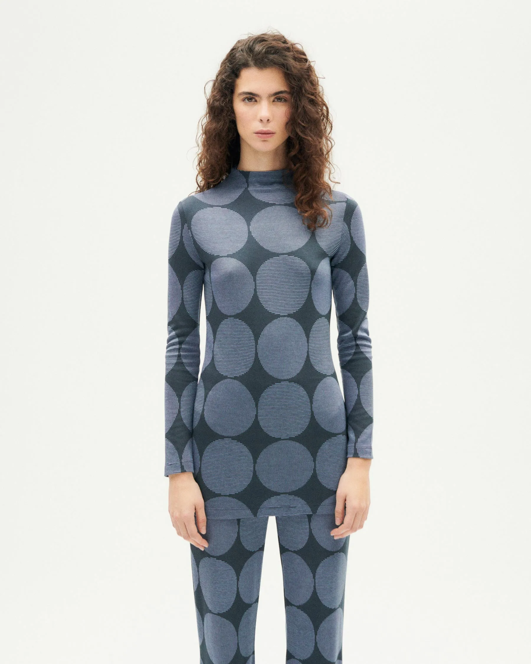 Vela Japan Top Blue sold by Ivalo.com