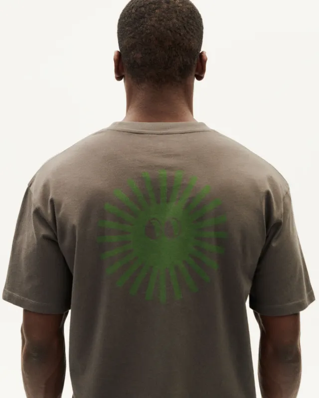 Men's Sun Aaron T-Shirt Green Back Face Grey sold by Ivalo.com