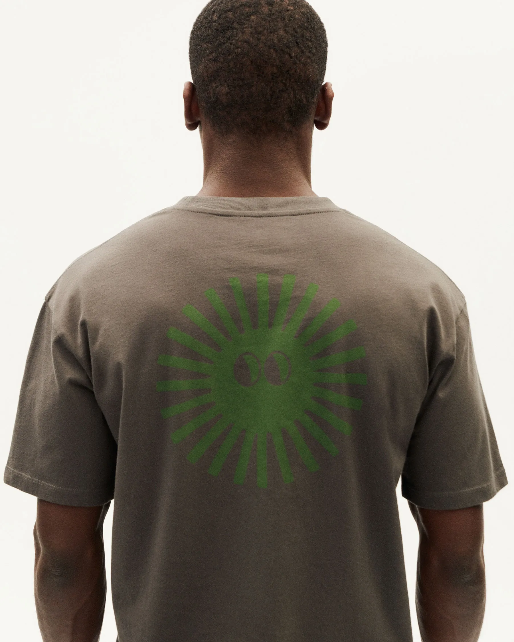 Men's Sun Aaron T-Shirt Green Back Face Grey sold by Ivalo.com