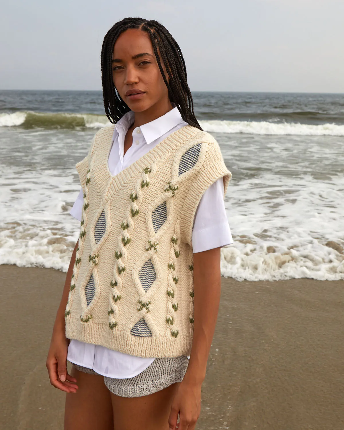 Laimė Alpaca Wool & Cotton Vest Embroidered Oat Milk sold by Ivalo.com product image thumbnail 2