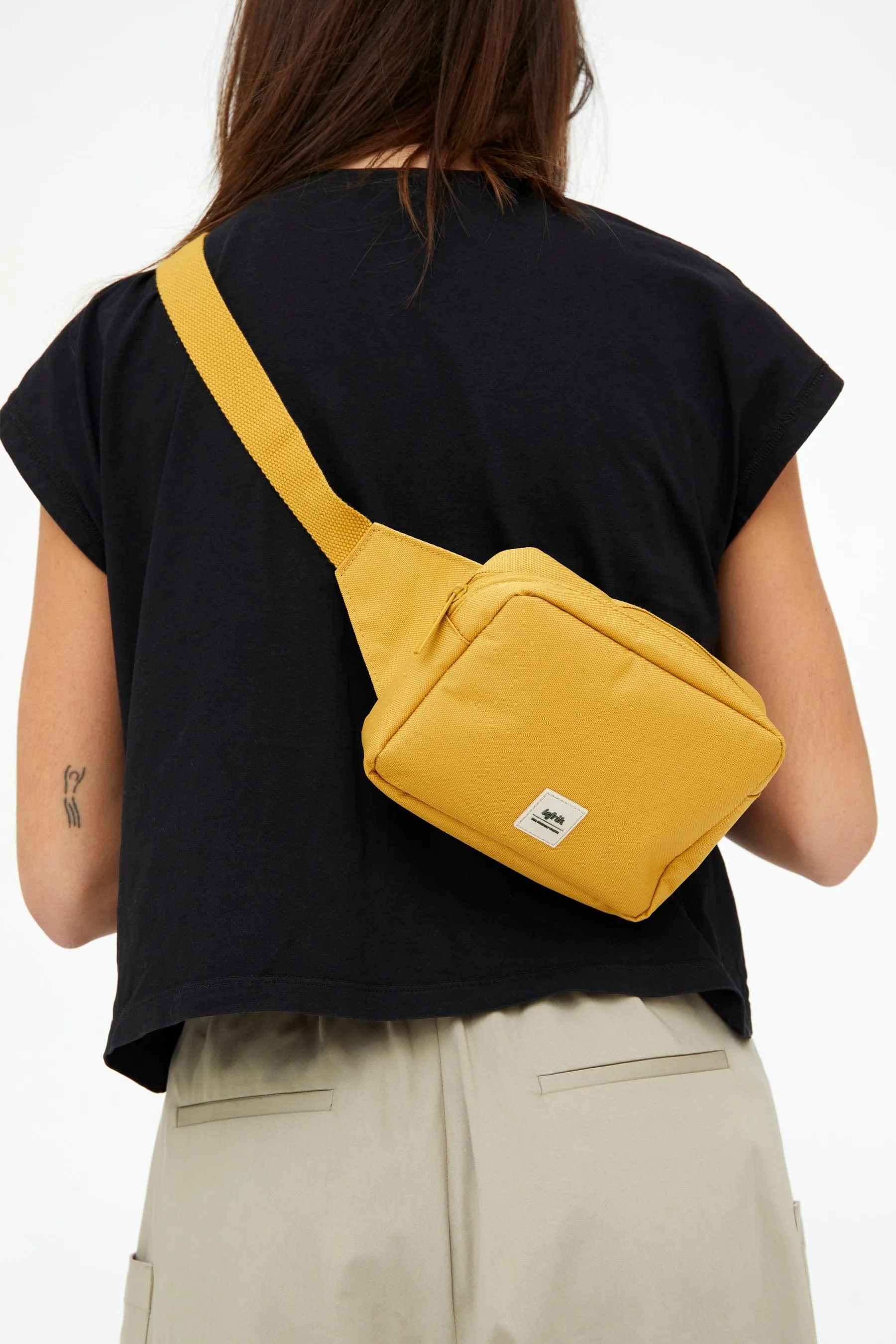 Reef Crossbody Mustard sold by Ivalo.com product image thumbnail 5