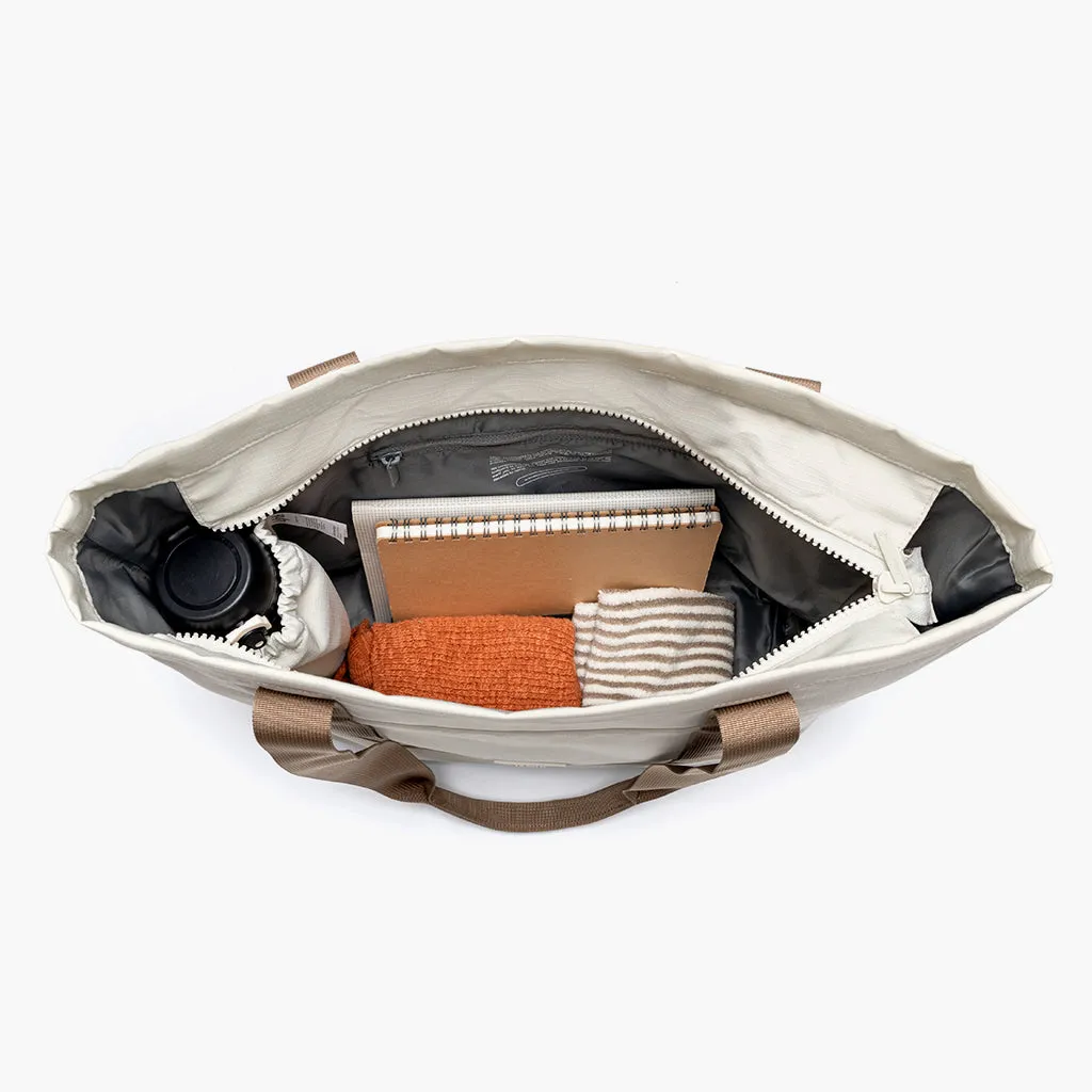 Strata Tote Bag Chalk Vandra sold by Ivalo.com product image thumbnail 5