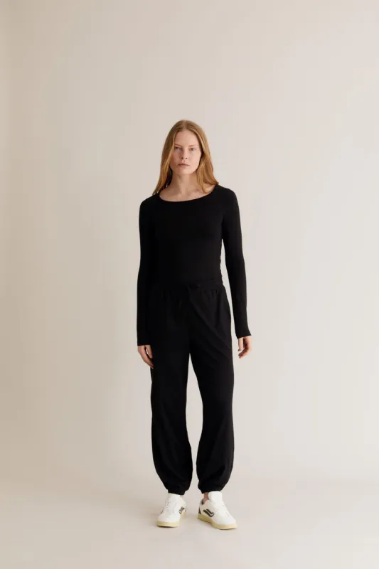 Teresa Jogger Sweatpants Black sold by Ivalo.com