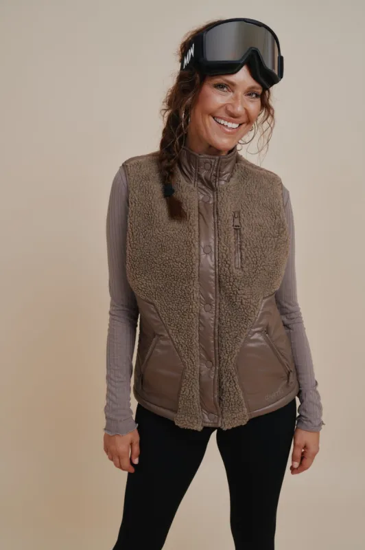Glacier Fleece Vest Hazel Brown sold by Ivalo.com