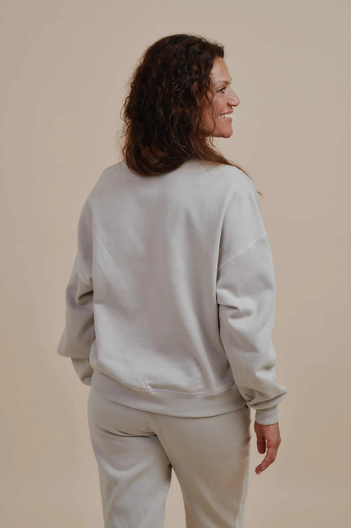 Avalanche Logo Sweatshirt Sand sold by Ivalo.com product image thumbnail 2