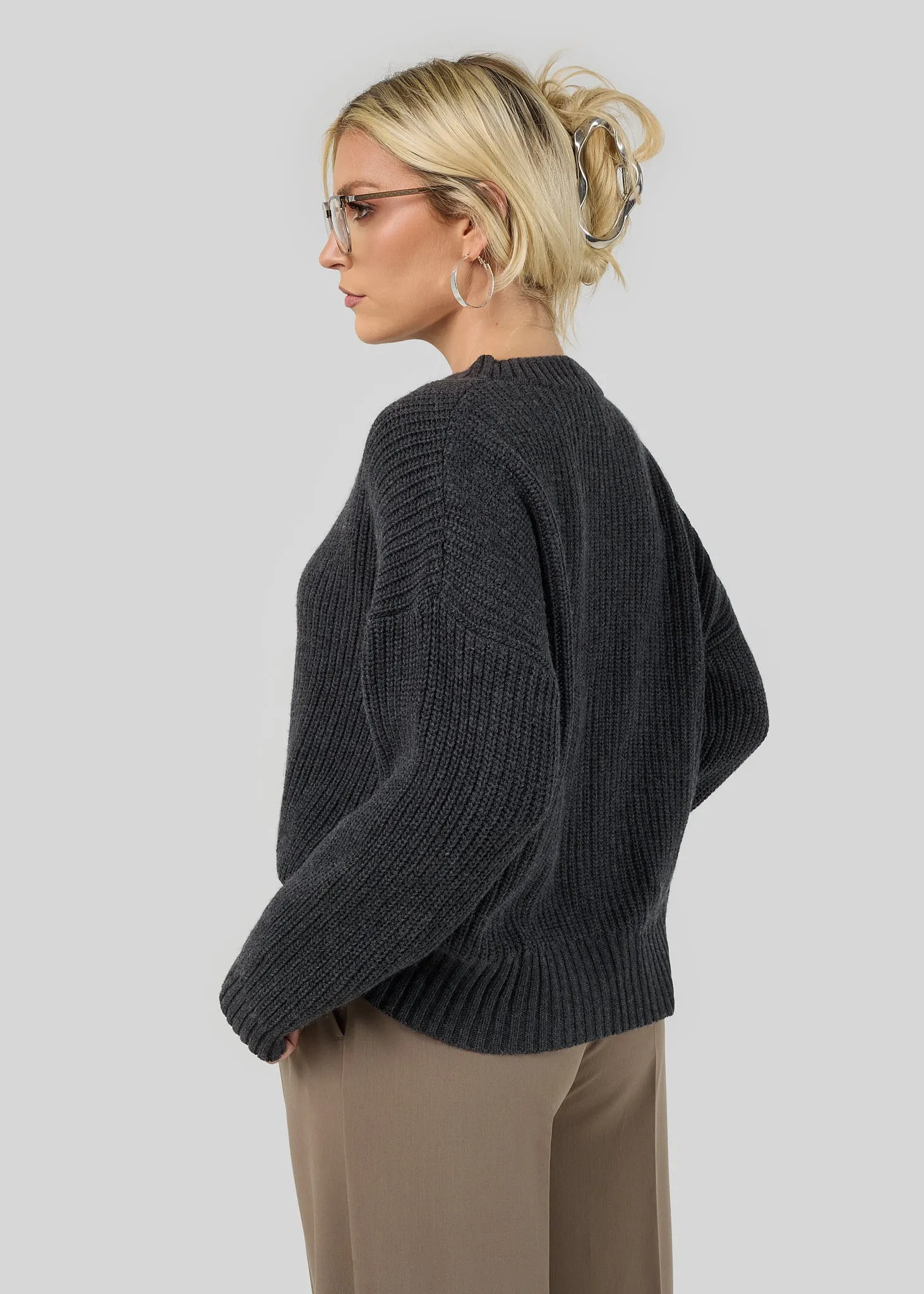 Essential Wool Sweater Dark Grey sold by Ivalo.com product image thumbnail 5