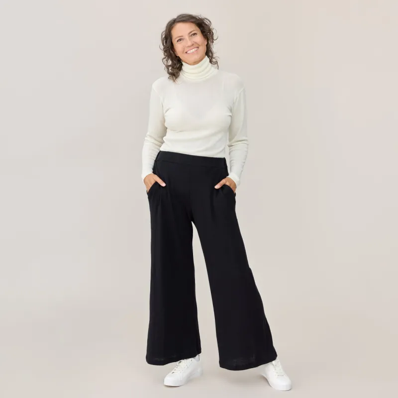 Tam Silk Knitted Pants Black sold by Ivalo.com