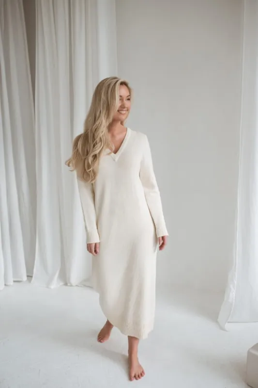Knitted V-Neck Merino Wool Dress White sold by Ivalo.com