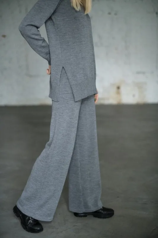 Merino Wool Wide-Leg Knitted Pants Grey sold by Ivalo.com