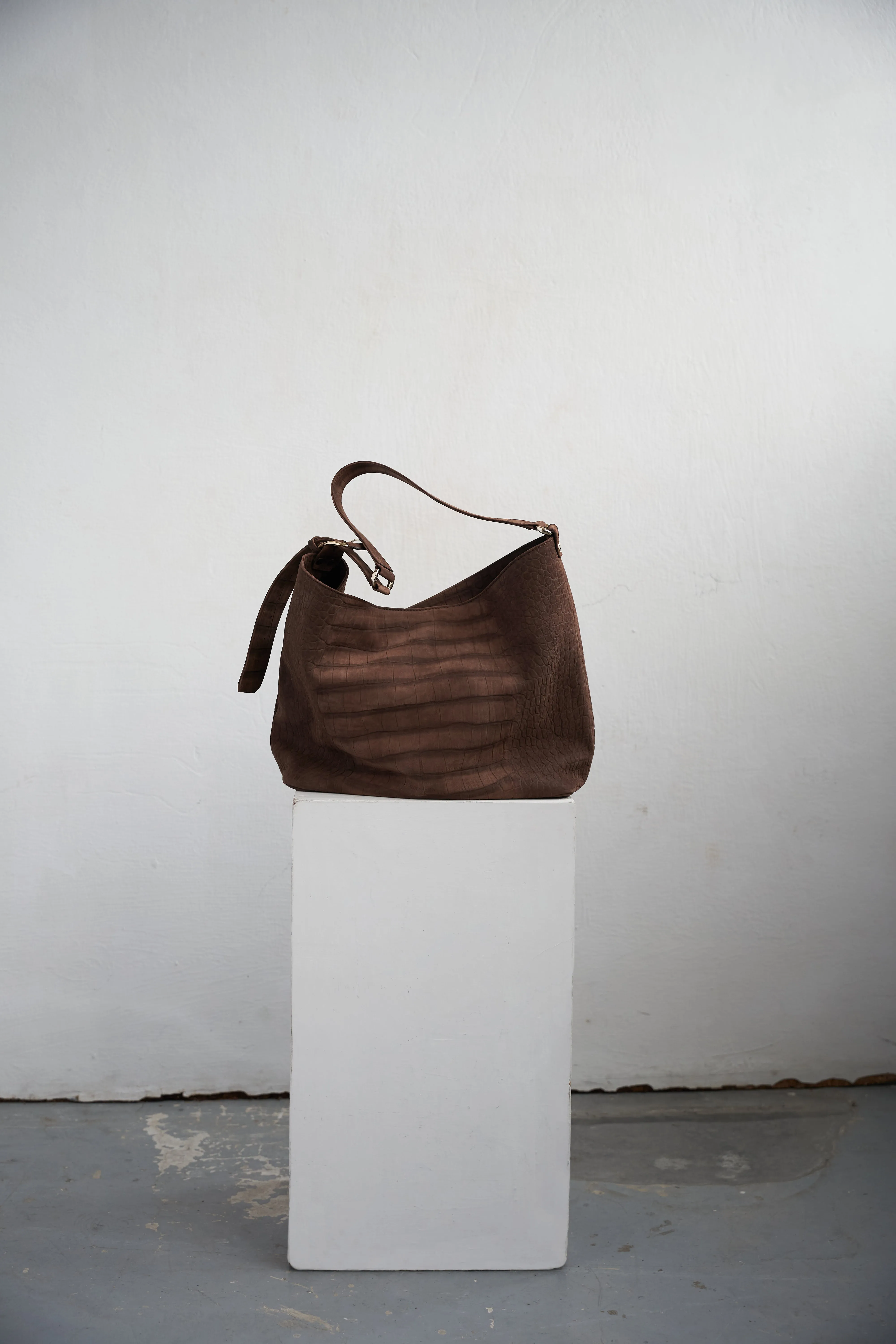 No. 303 Maxi Hobo Bag Croco Brown sold by Ivalo.com product image thumbnail 3