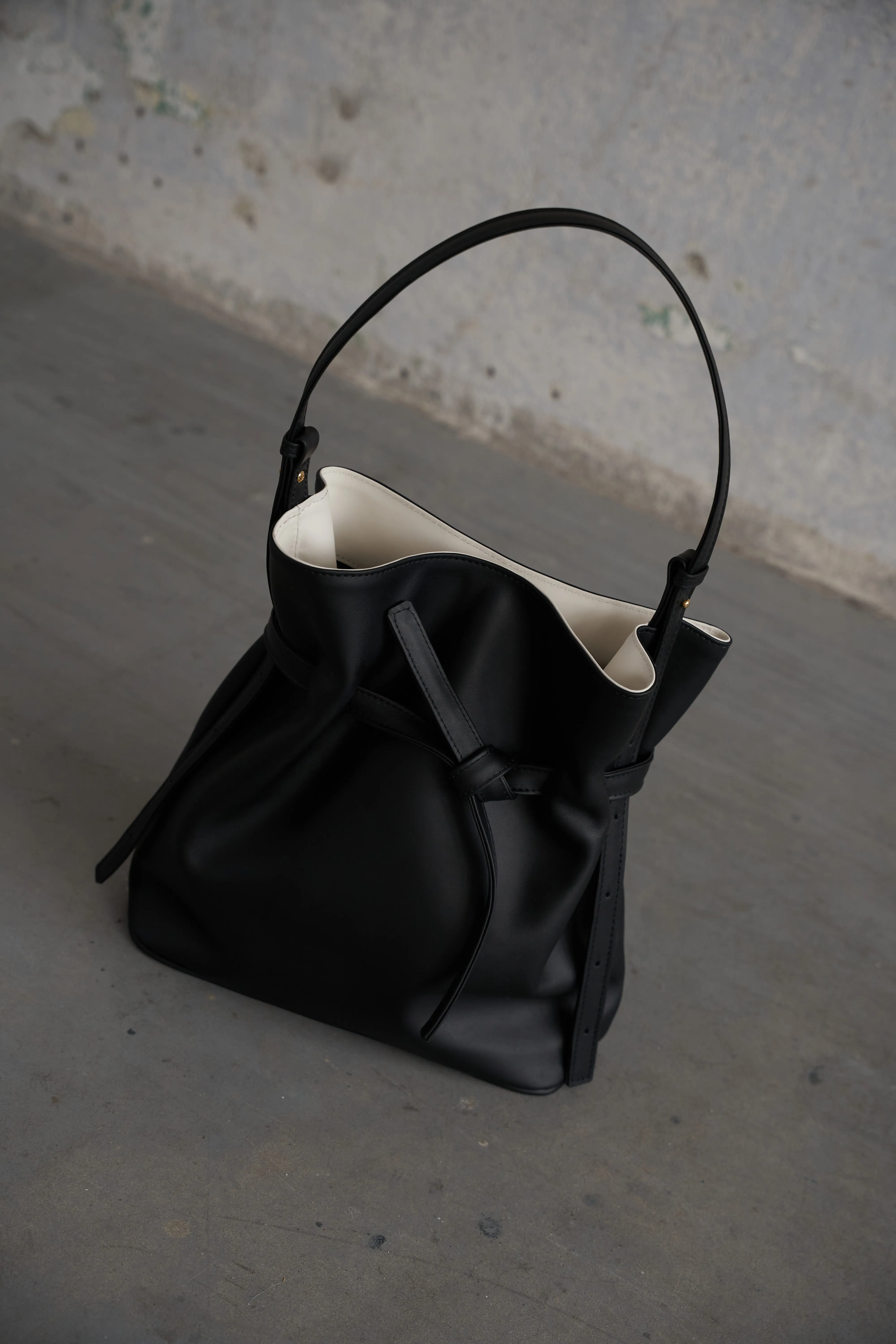 No. 299 Bucket Bag Black sold by Ivalo.com product image thumbnail 3