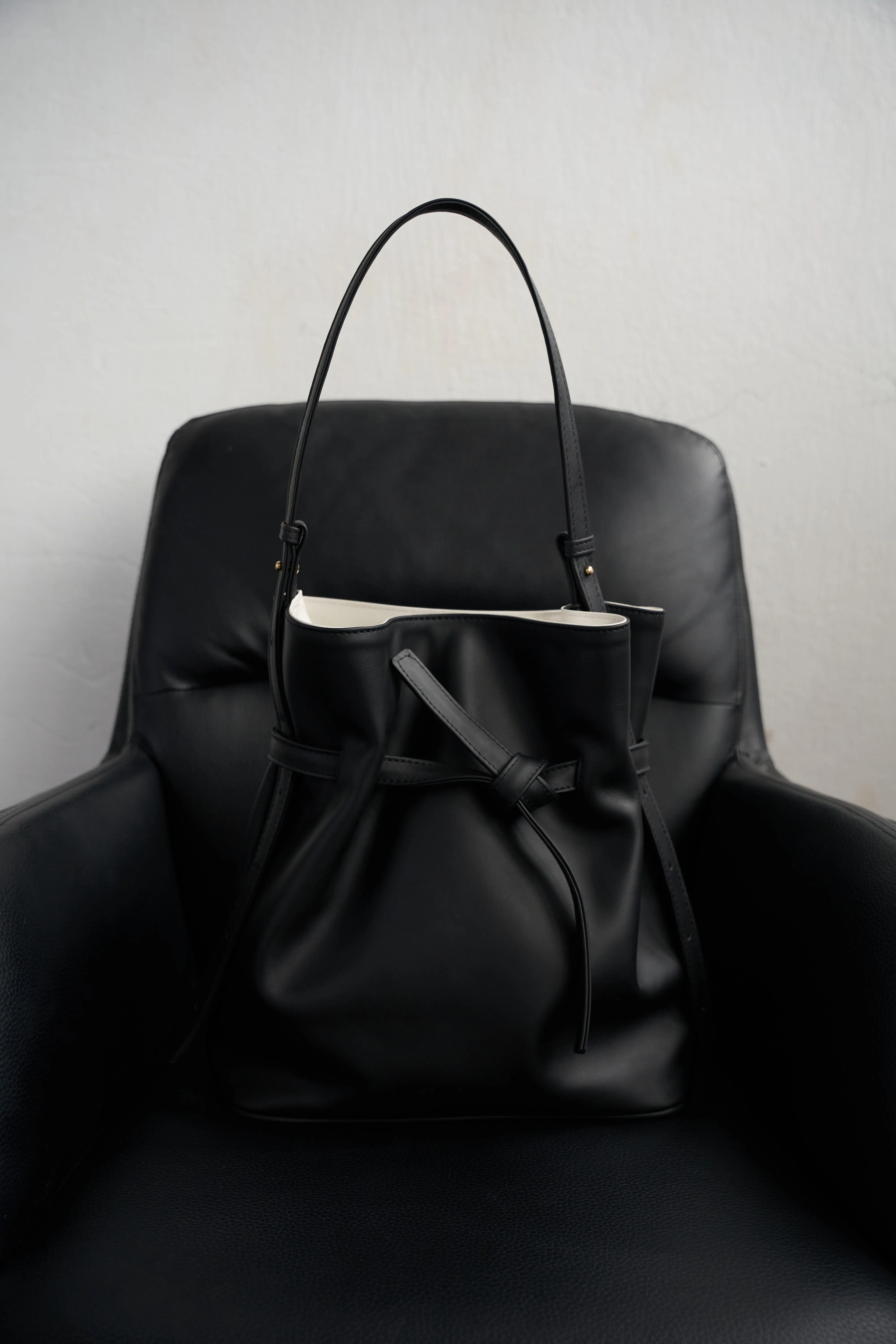 No. 299 Bucket Bag Black sold by Ivalo.com product image thumbnail 4
