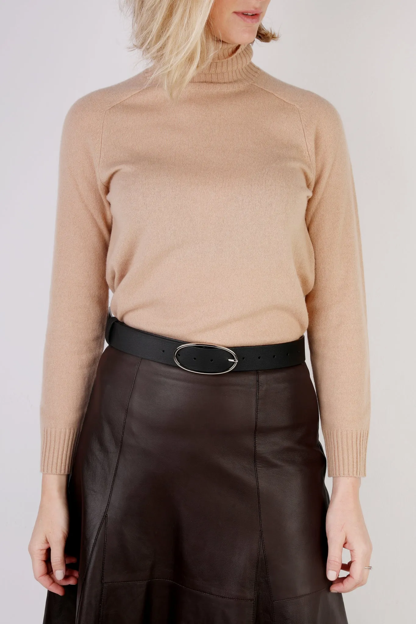 No. 3 Wide Leather Belt Black sold by Ivalo.com product image thumbnail 2