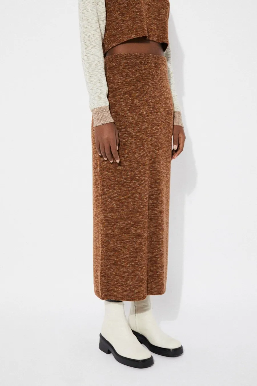 Moredo Knitted Skirt Brown sold by Ivalo.com product image thumbnail 5