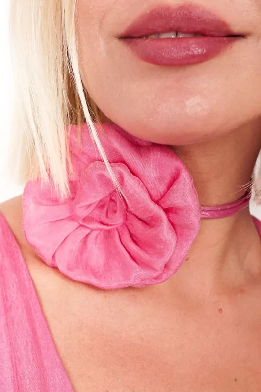 Decorative Lyocell Rose Choker Pink sold by Ivalo.com