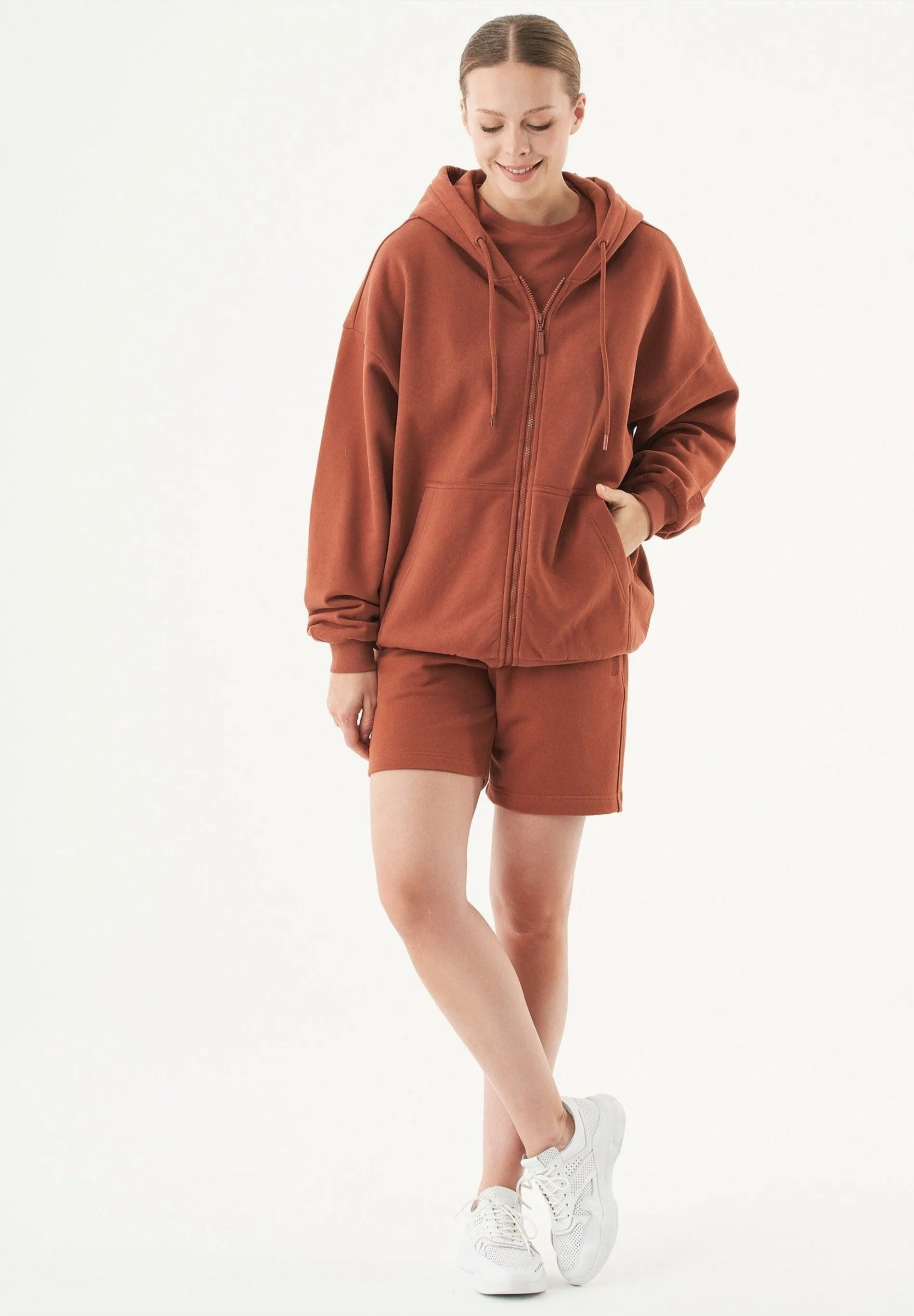 Sheyma Organic Cotton Sweatshorts Cinnamon sold by Ivalo.com product image thumbnail 4