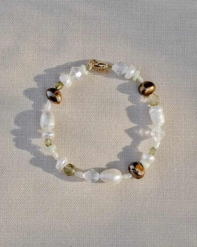 Evergreen Bracelet White/Brown/Green sold by Ivalo.com