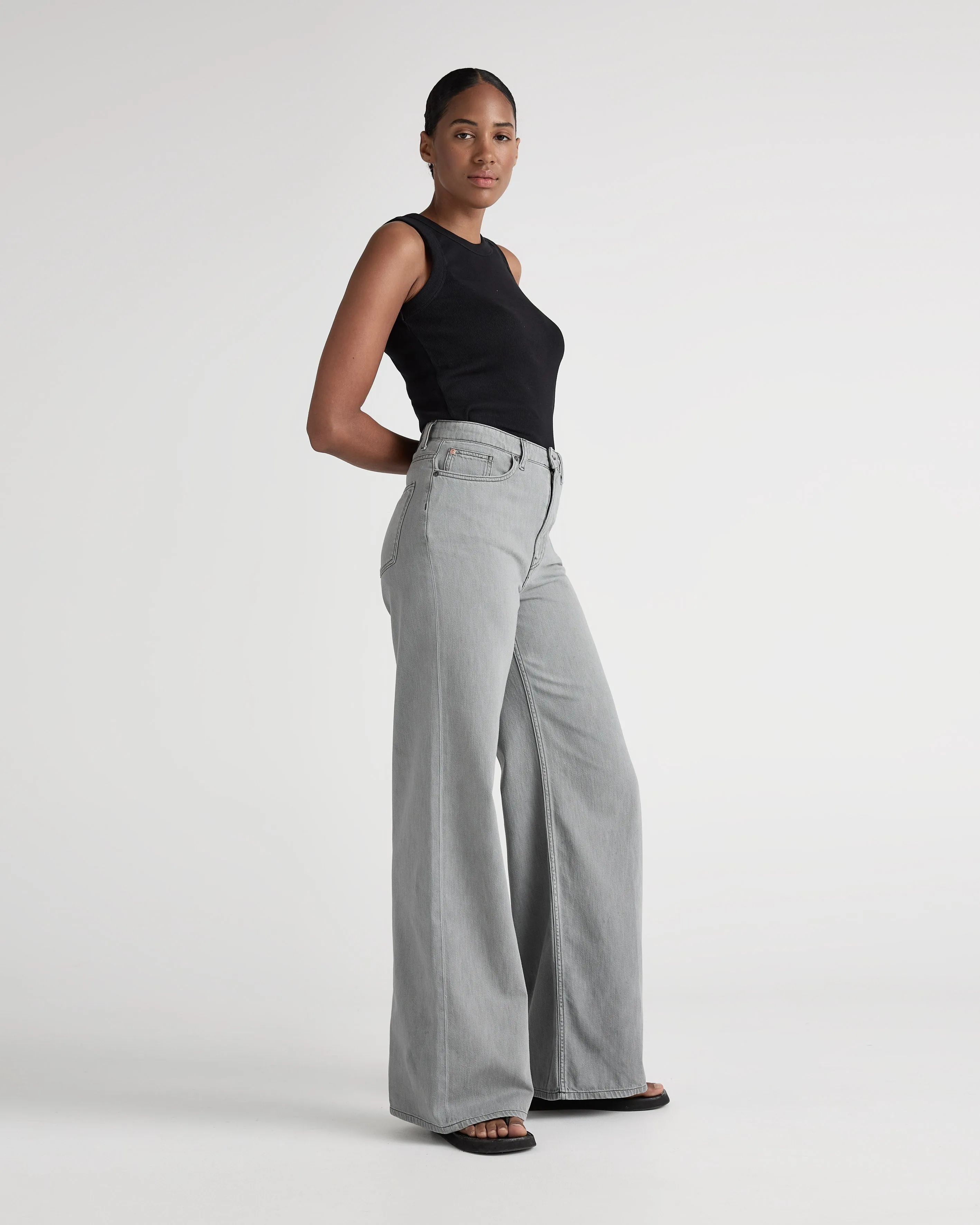 Sara High Loose Flow Jeans Marge Grey sold by Ivalo.com