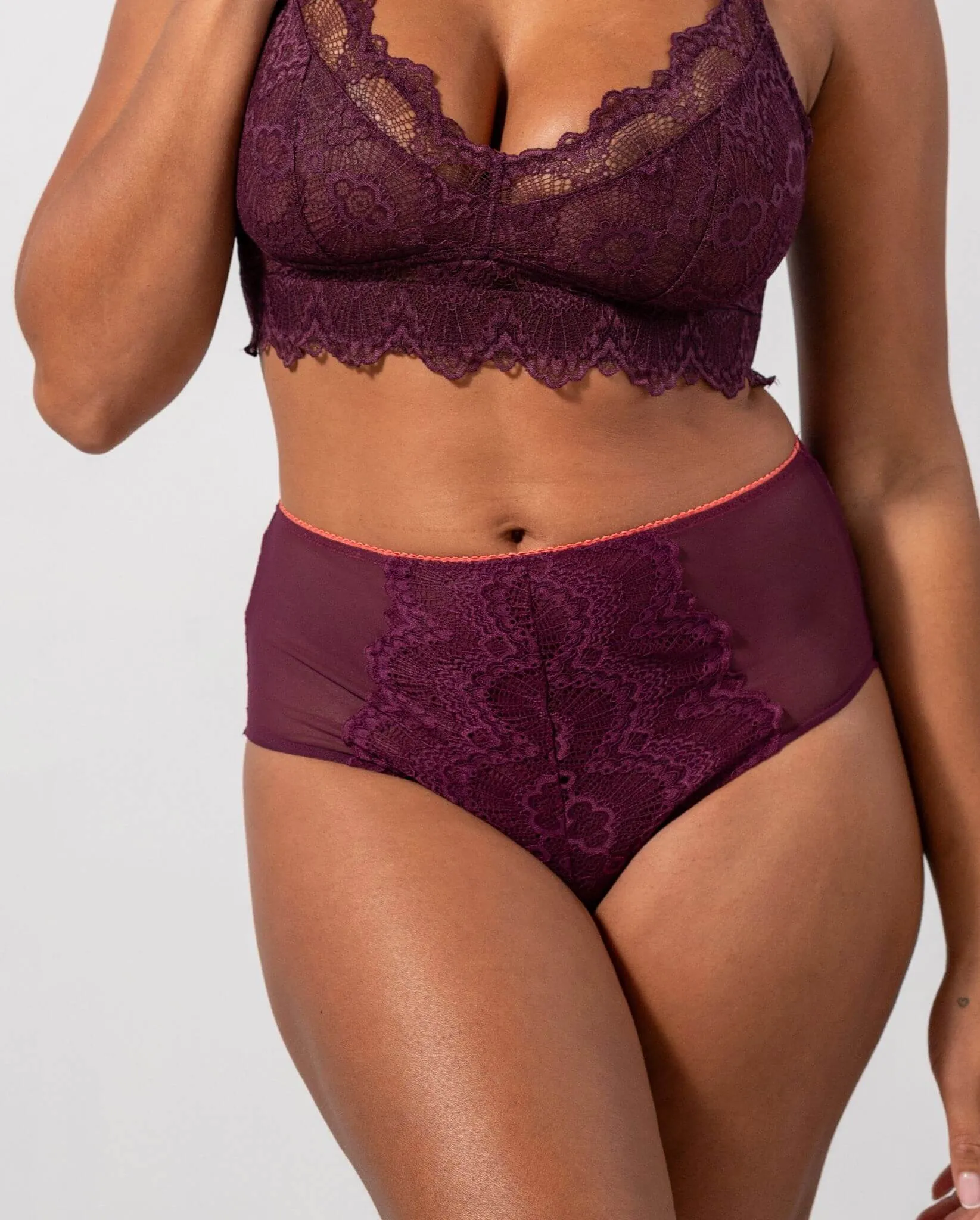 Lace Highwaist Briefs Cherry/Coral sold by Ivalo.com