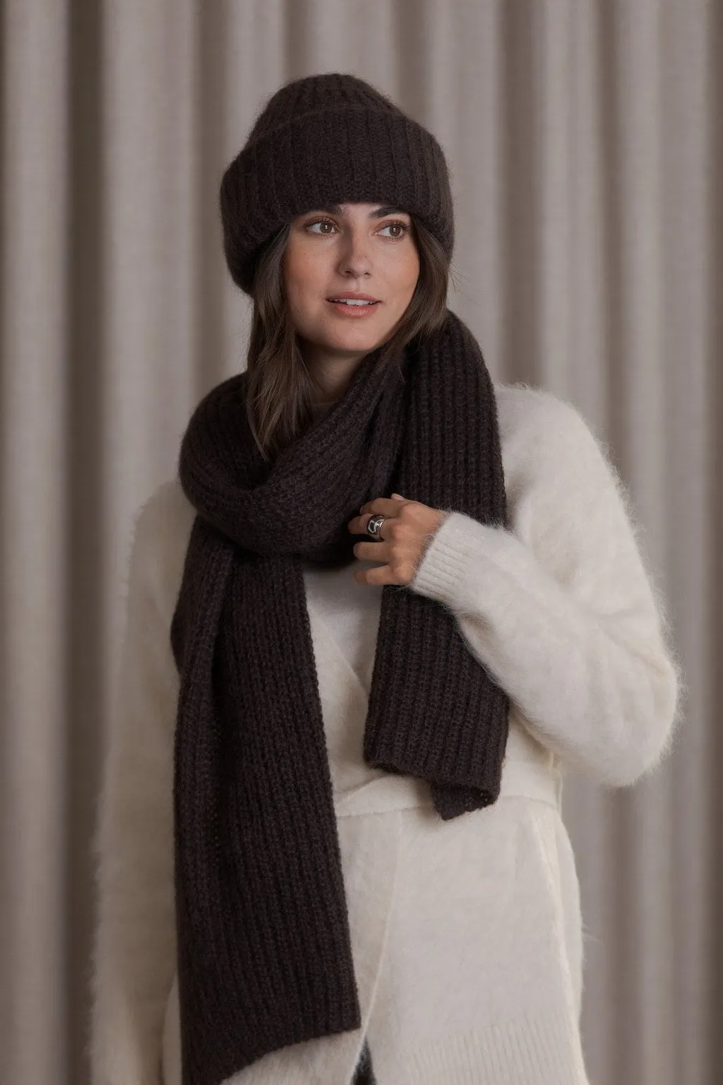 Mija Kid Mohair Blend Scarf Dark Chocolate sold by Ivalo.com product image thumbnail 3