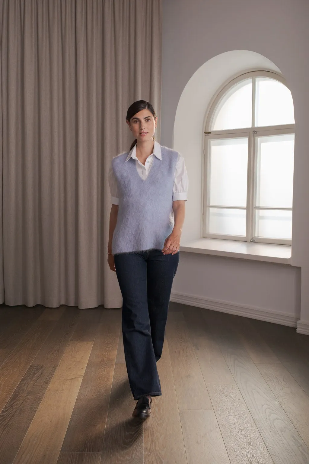 Ali Alpaca Blend Knit Vest Light Blue sold by Ivalo.com