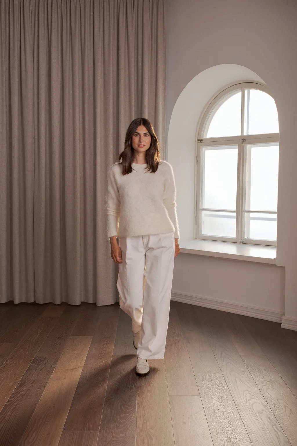 Ariella Alpaca Blend Long Sleeve Sweater Cream sold by Ivalo.com product image thumbnail 3