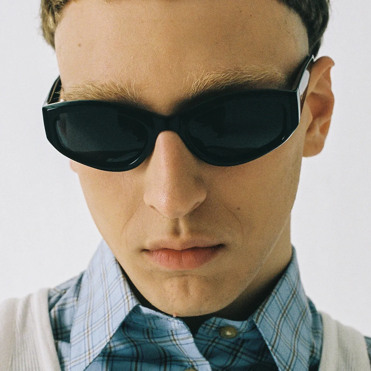 Rasul Sunglasses All Black sold by Ivalo.com product image thumbnail 2