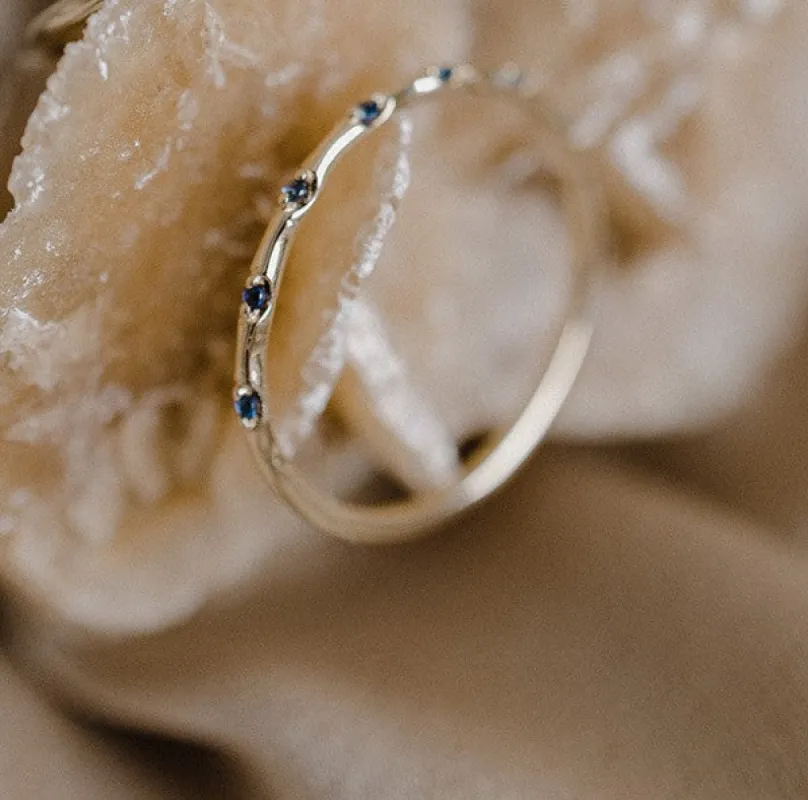 Saffier Gold Ring sold by Ivalo.com