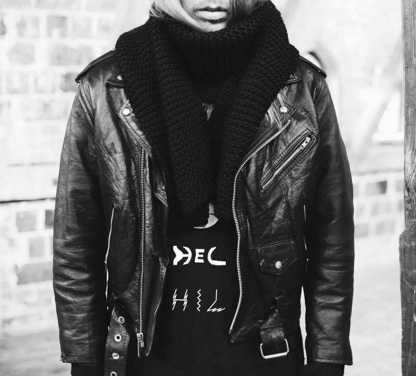 Black Wool Scarf sold by Ivalo.com product image thumbnail 3