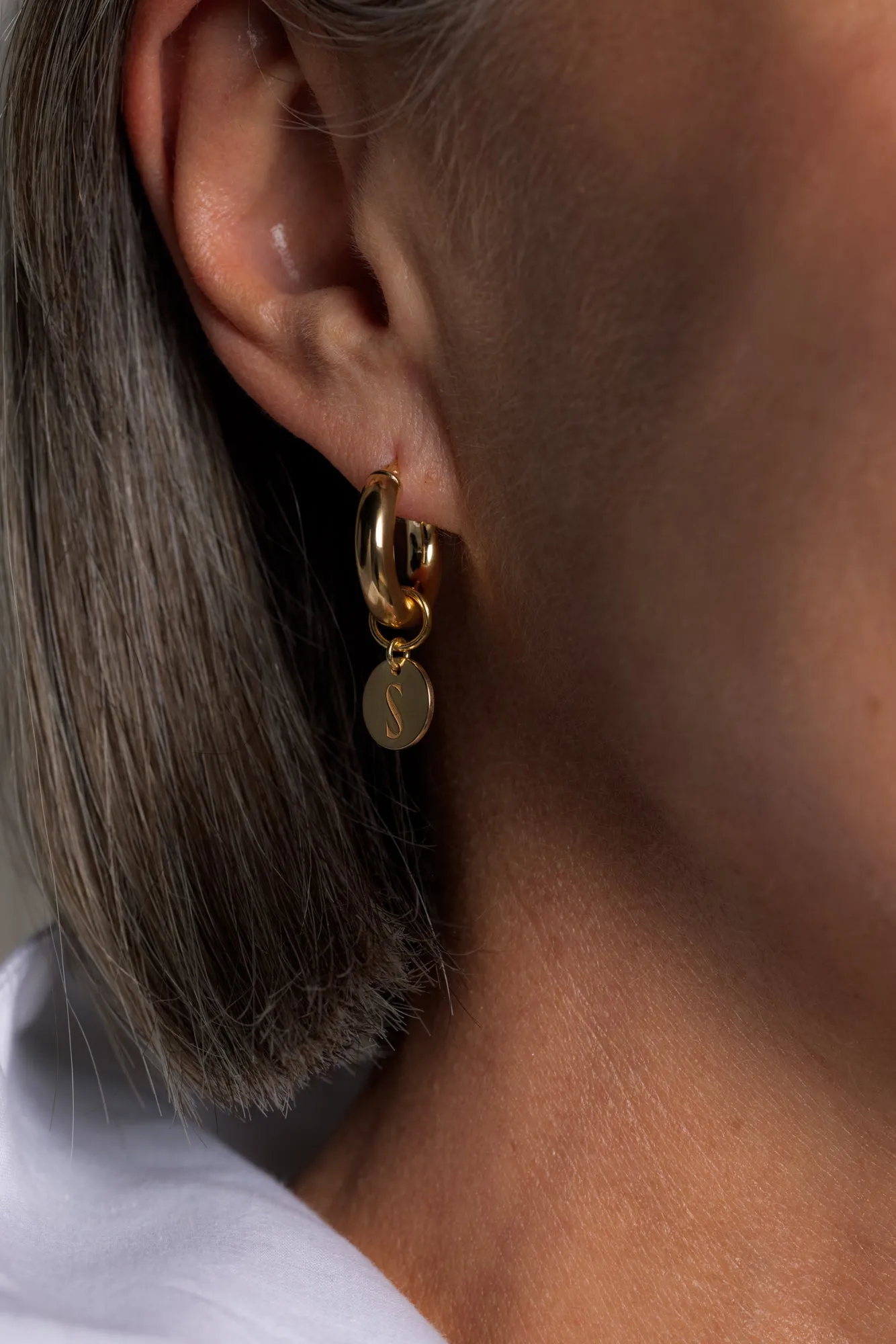 Forever Logo Pendant Hoops Gold sold by Ivalo.com product image thumbnail 4