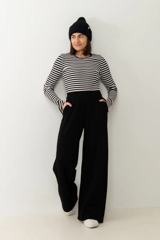 Vera Ribbed Pants Black sold by Ivalo.com