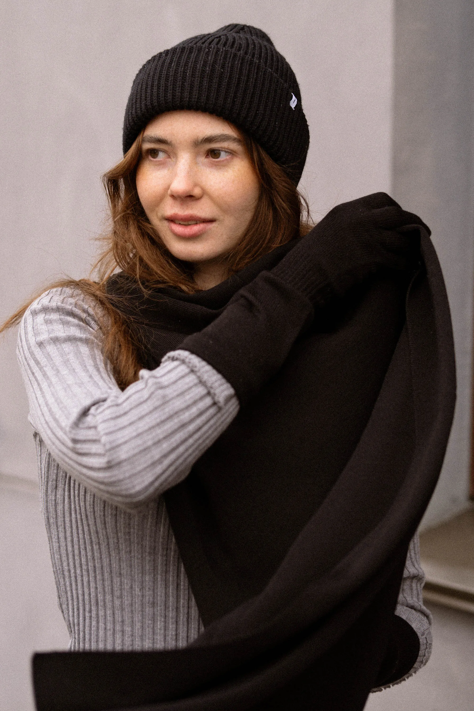 Via Merino Wool Scarf & Gloves Set Black sold by Ivalo.com product image thumbnail 2