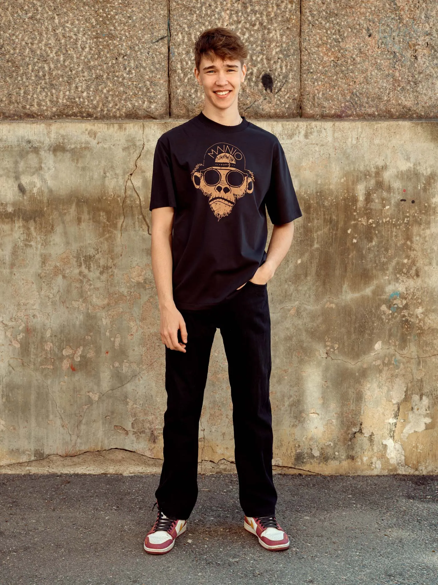 Chimp T-shirt Black sold by Ivalo.com product image thumbnail 4