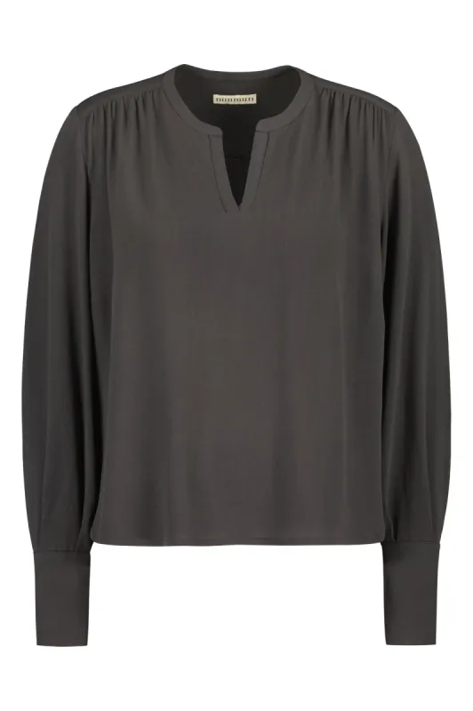 Sellmo Blouse Rock Grey sold by Ivalo.com